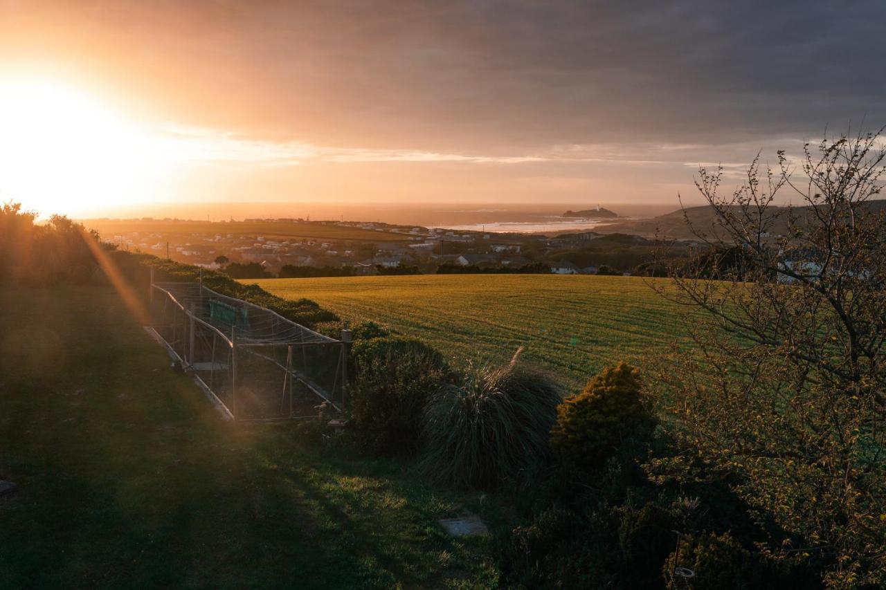 Spacious Sea-View Apt. Overlooking St Ives Bay Gwithian Extérieur photo