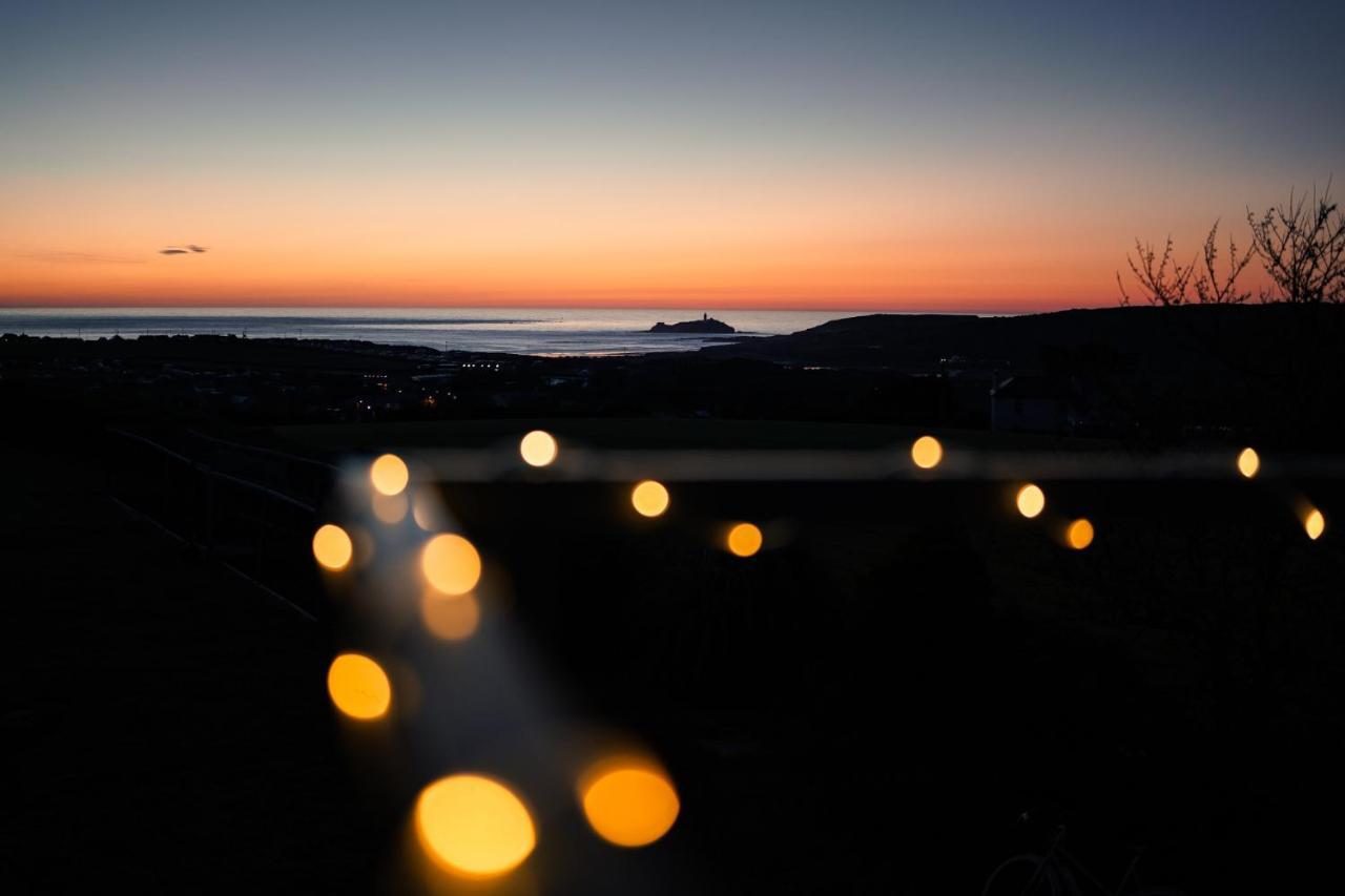 Spacious Sea-View Apt. Overlooking St Ives Bay Gwithian Extérieur photo