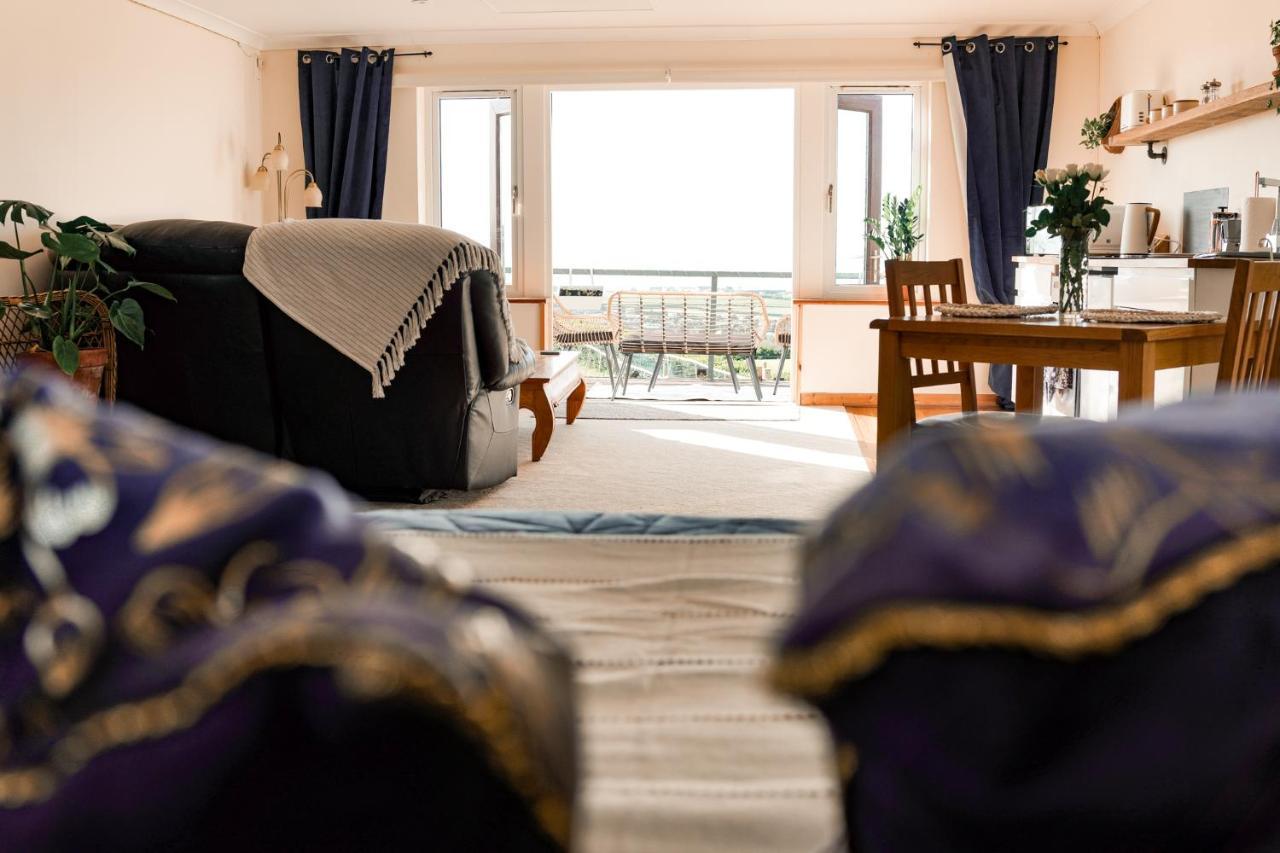 Spacious Sea-View Apt. Overlooking St Ives Bay Gwithian Extérieur photo