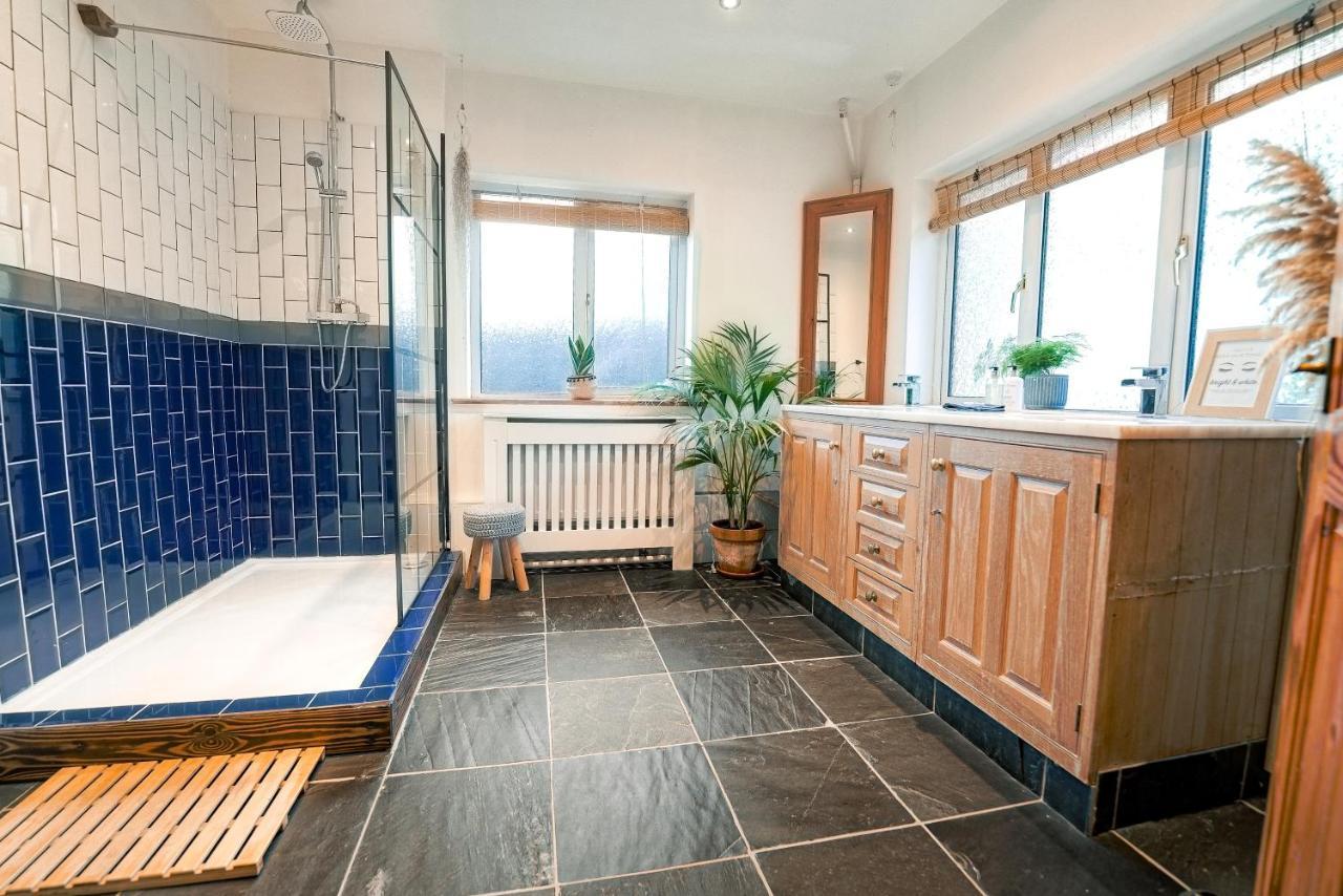 Spacious Sea-View Apt. Overlooking St Ives Bay Gwithian Extérieur photo