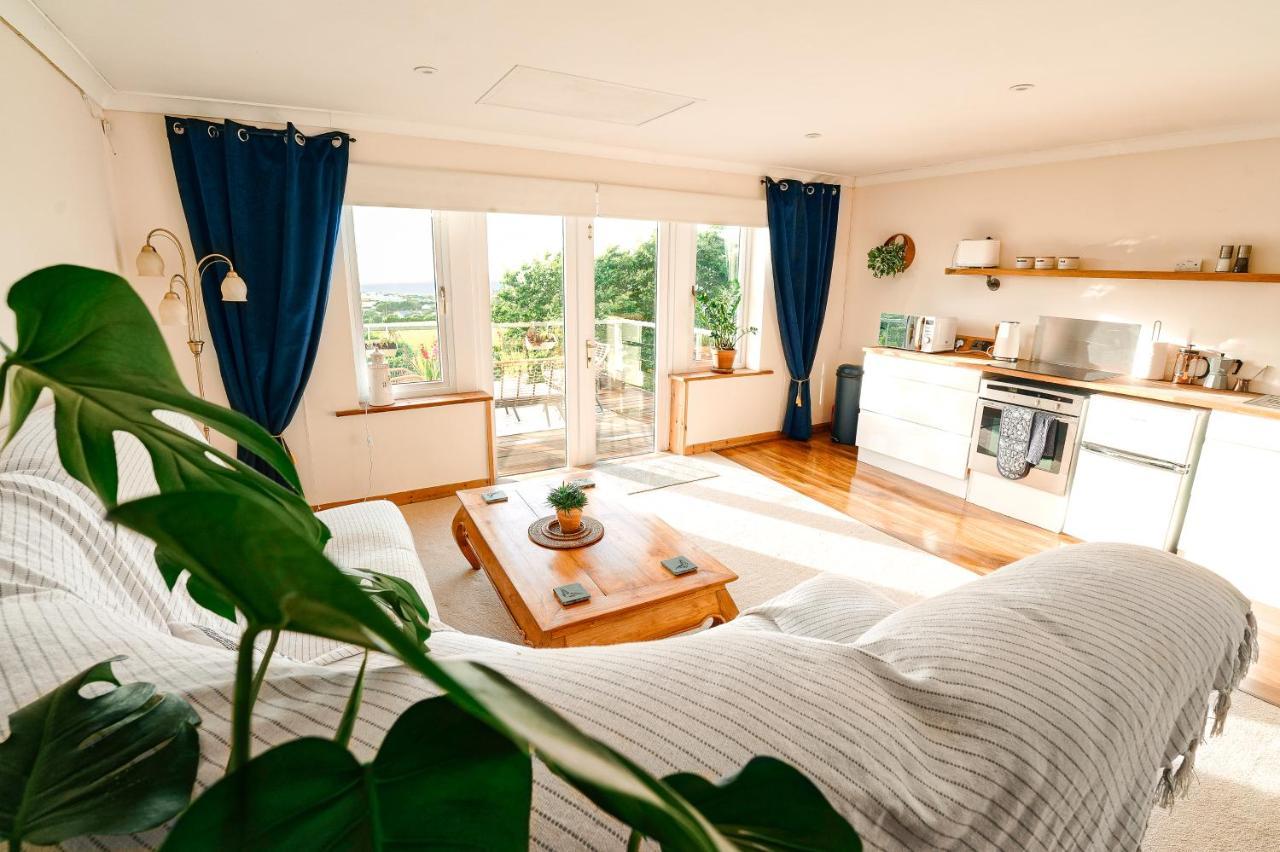 Spacious Sea-View Apt. Overlooking St Ives Bay Gwithian Extérieur photo